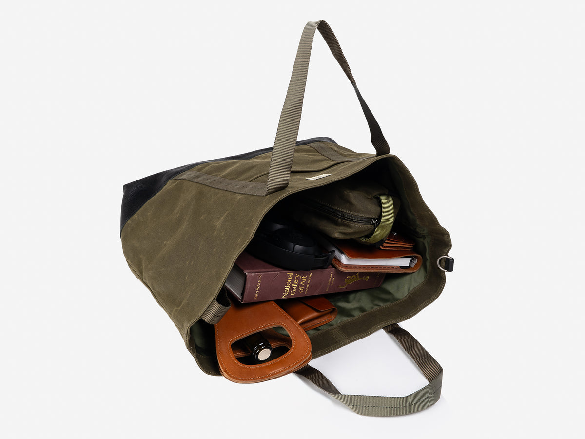 No. 674 Large East West Tote, Olive